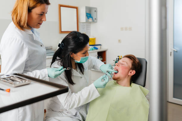 Best Emergency Dental Care for Abscessed Tooth in Orangetree, FL